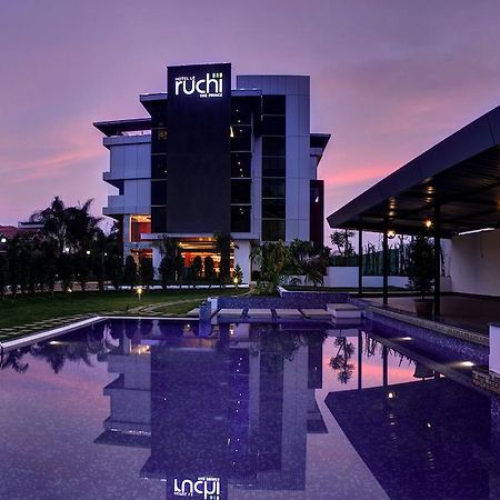 Hotel Le Ruchi The Prince Mysore Exteriör bild