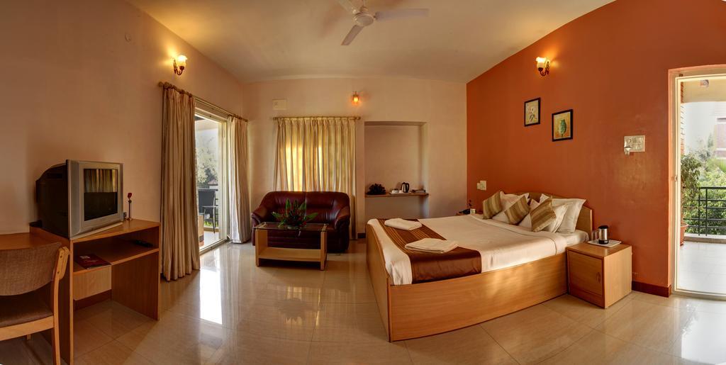 Hotel Le Ruchi The Prince Mysore Exteriör bild