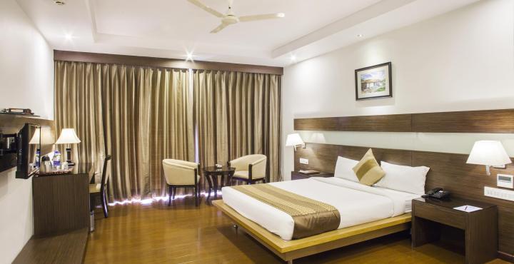 Hotel Le Ruchi The Prince Mysore Exteriör bild