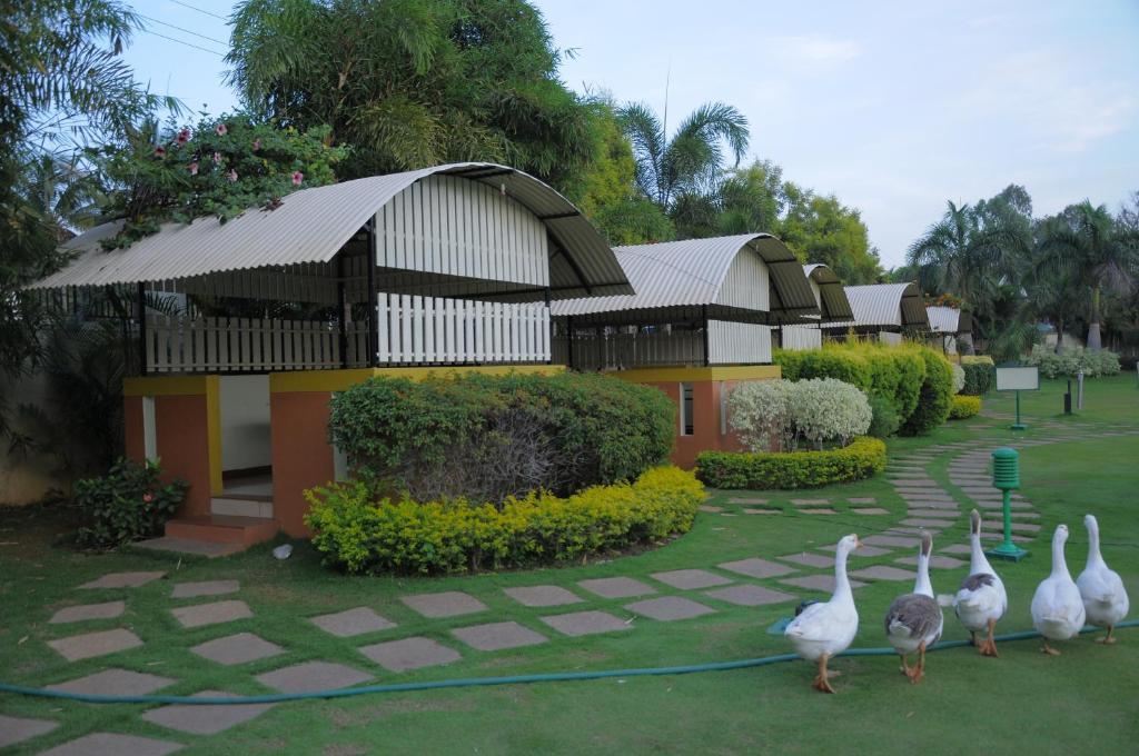 Hotel Le Ruchi The Prince Mysore Exteriör bild
